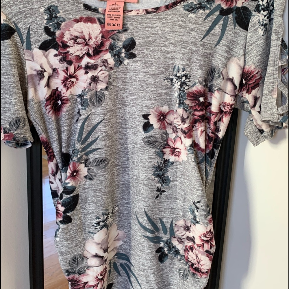 Gray floral maternity shirt